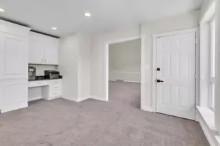 209 W High Sierra Dr, Elk Ridge, UT 84651 - Photo 44