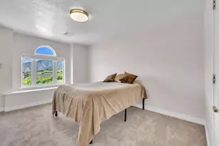 209 W High Sierra Dr, Elk Ridge, UT 84651 - Photo 48