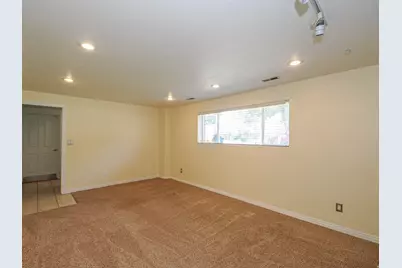 2648 E Eastmanor Dr, Cottonwood Heights, UT 84121 - Photo 26
