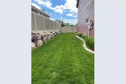 2056 E 1325 N, Layton, UT 84040 - Photo 6