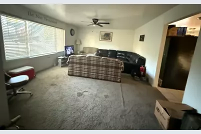 7046 S 700 E, Midvale, UT 84047 - Photo 6