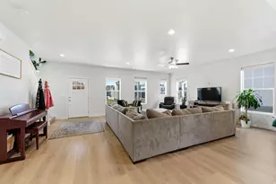 1038 S Old Towne Rd, Layton, UT 84041 - Photo 10
