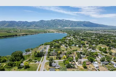 489 S 100 E, Hyrum, UT 84319 - Photo 2