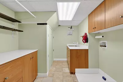 2264 E 4000 S, Salt Lake City, UT 84124 - Photo 28