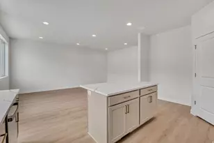 6811 S Survey Peak Ln, West Jordan, UT 84081 - Photo 4