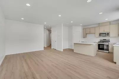 6811 S Survey Peak Ln #320, West Jordan, UT 84081 - Photo 6