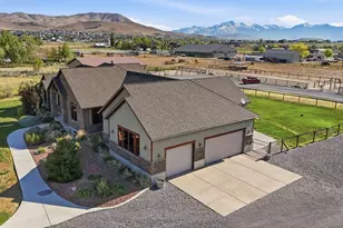 8724 N Canyon Wash Dr W, Eagle Mountain, UT 84005 - Photo 6