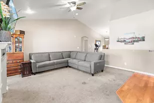 1101 E Searle Ln N, Eagle Mountain, UT 84005 - Photo 10