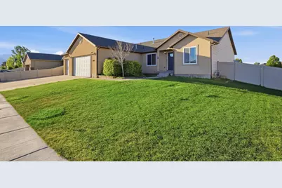 1101 E Searle Ln N, Eagle Mountain, UT 84005 - Photo 4