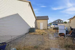 1101 E Searle Ln N, Eagle Mountain, UT 84005 - Photo 46