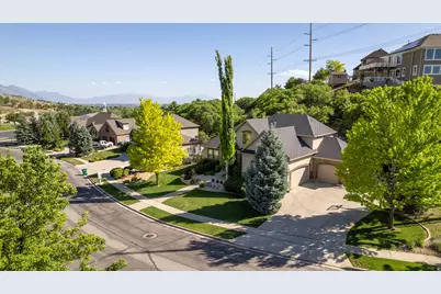 3983 W Ironwood Dr N, Cedar Hills, UT 84062 - Photo 4