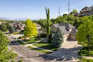 3983 W Ironwood Dr N, Cedar Hills, UT 84062 - Photo 4