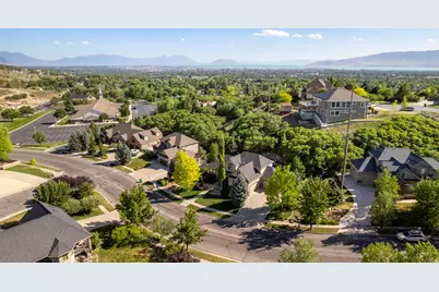 3983 W Ironwood Dr N, Cedar Hills, UT 84062 - Photo 10