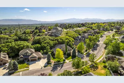 3983 W Ironwood Dr N, Cedar Hills, UT 84062 - Photo 8