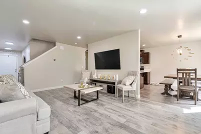 5209 W Courtly Ln, Herriman, UT 84096 - Photo 2
