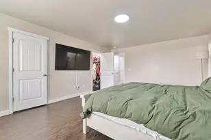 5209 W Courtly Ln, Herriman, UT 84096 - Photo 12