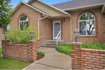 805 S 300 E, Ephraim, UT 84627 - Photo 2