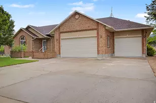 805 S 300 E, Ephraim, UT 84627 - Photo 2