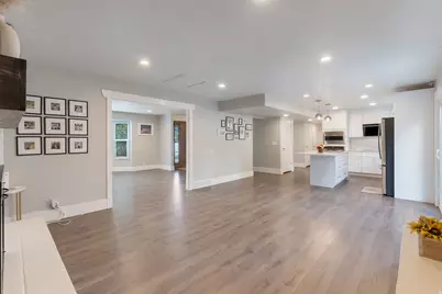 1725 E Faunsdale Cir S, Sandy, UT 84092 - Photo 12