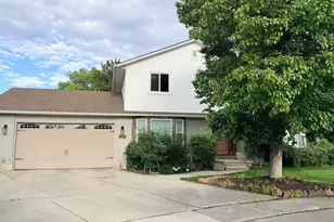 1725 E Faunsdale Cir S, Sandy, UT 84092 - Photo 2