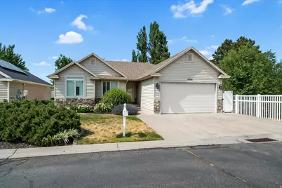 1606 W Seneca Dr N, Roy, UT 84067 - Photo 1