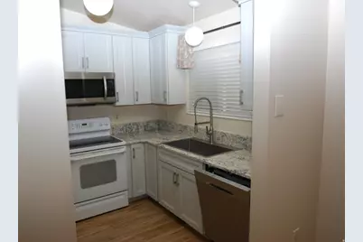 2251 N 850 W, Clinton, UT 84015 - Photo 10