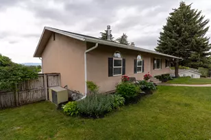 480 E 100 N, Smithfield, UT 84335 - Photo 4
