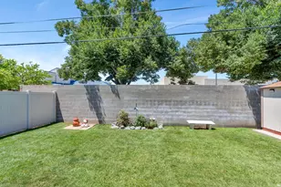 178 S 200 E, Orem, UT 84058 - Photo 22
