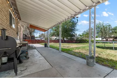 9902 Poppy Ln, Sandy, UT 84094 - Photo 20