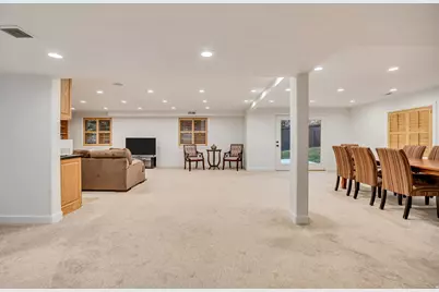 3261 E Lantern Hill Ct, Cottonwood Heights, UT 84093 - Photo 40