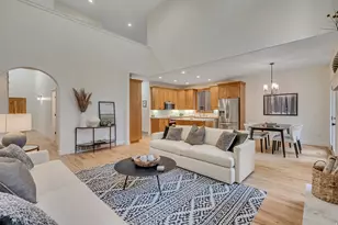 3261 E Lantern Hill Ct, Cottonwood Heights, UT 84093 - Photo 10