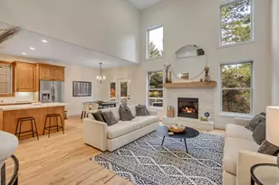 3261 E Lantern Hill Ct, Cottonwood Heights, UT 84093 - Photo 8