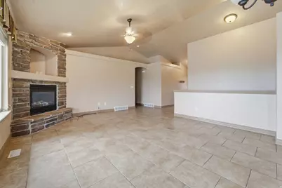 7063 S Rialto Way W, West Jordan, UT 84081 - Photo 4