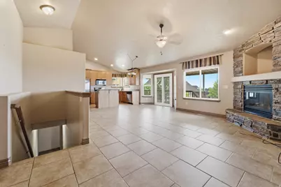 7063 S Rialto Way W, West Jordan, UT 84081 - Photo 2