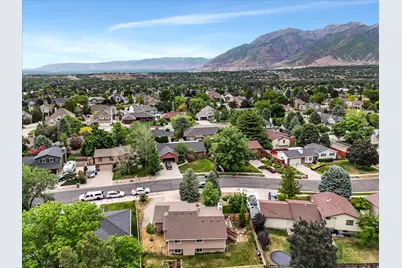 2228 E Renegade Rd, Sandy, UT 84093 - Photo 32