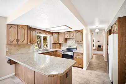 4 Rollingwood Ln, Sandy, UT 84092 - Photo 14