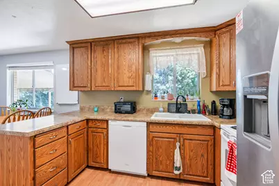 1033 E 120 S, Spanish Fork, UT 84660 - Photo 12