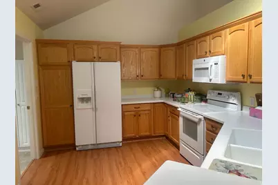 2043 W Abbey View Rd, West Jordan, UT 84088 - Photo 8