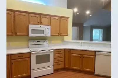 2043 W Abbey View Rd, West Jordan, UT 84088 - Photo 4