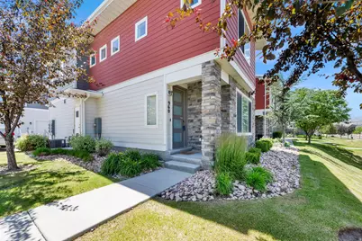 960 W Cyan Valley Way S, Bluffdale, UT 84065 - Photo 2