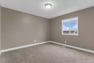 11976 S Woodridge Rd E, Sandy, UT 84094 - Photo 26