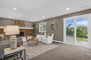 11976 S Woodridge Rd E, Sandy, UT 84094 - Photo 14