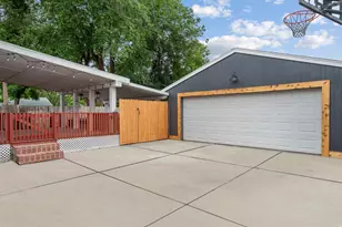 1655 E 2100 S, Salt Lake City, UT 84105 - Photo 26
