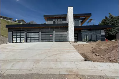 422 N Castor Ln E, Salt Lake City, UT 84103 - Photo 2