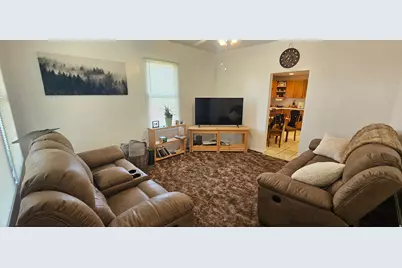 107 S 300 W, Price, UT 84501 - Photo 6