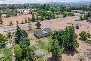 275 N 100 E, Torrey, UT 84775 - Photo 30