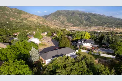 6265 S 2225 E, South Ogden, UT 84403 - Photo 4