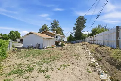 4468 S Red Blossom Cir, West Valley, UT 84120 - Photo 20