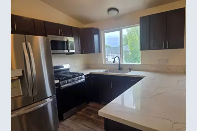 482 W 275 N, Clearfield, UT 84015 - Photo 8