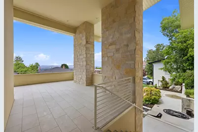 1389 E Millbrook Way, Bountiful, UT 84010 - Photo 12